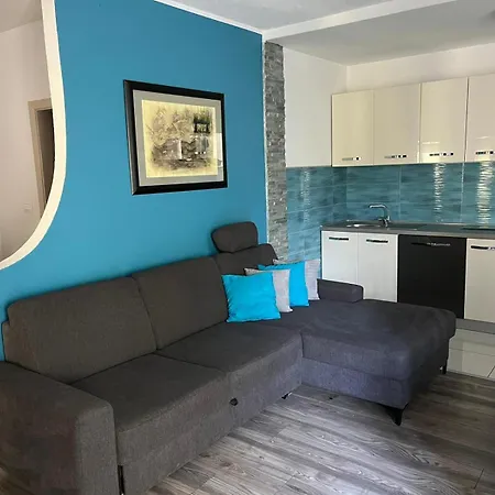 Mucic Apartment *