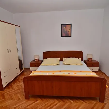 Apartment Mucic *