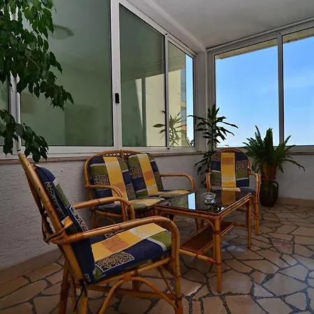 Mucic Apartment Makarska